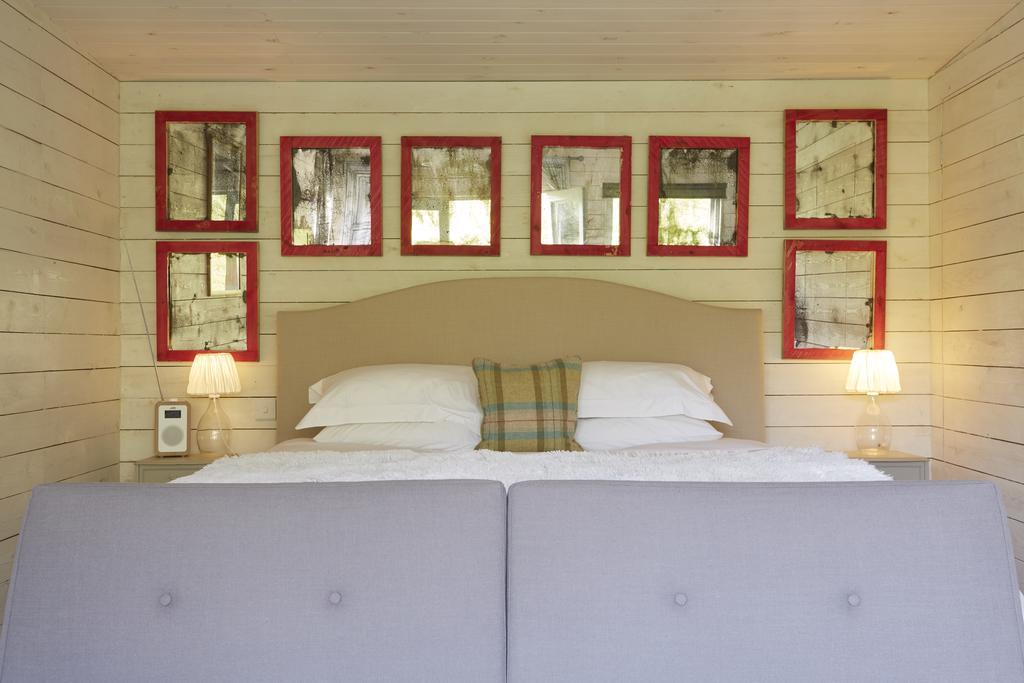 Отель The Wheatsheaf Combe Hay Wellow  Экстерьер фото
